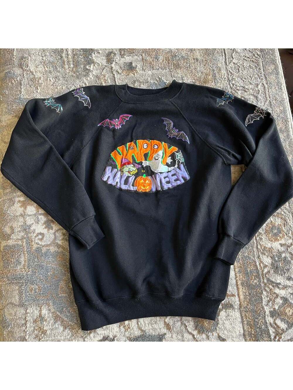 Halloween Sweatshirt (L)